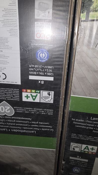 Ламінат дуб натуральний 33клас