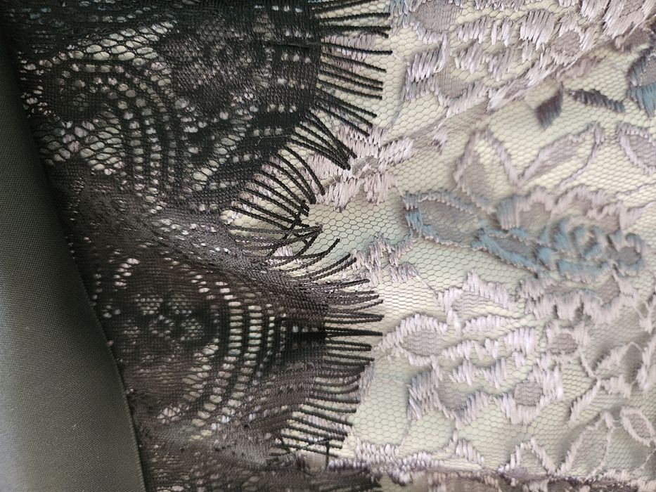 Vestido efeito cai cai cintado ideal.para festas