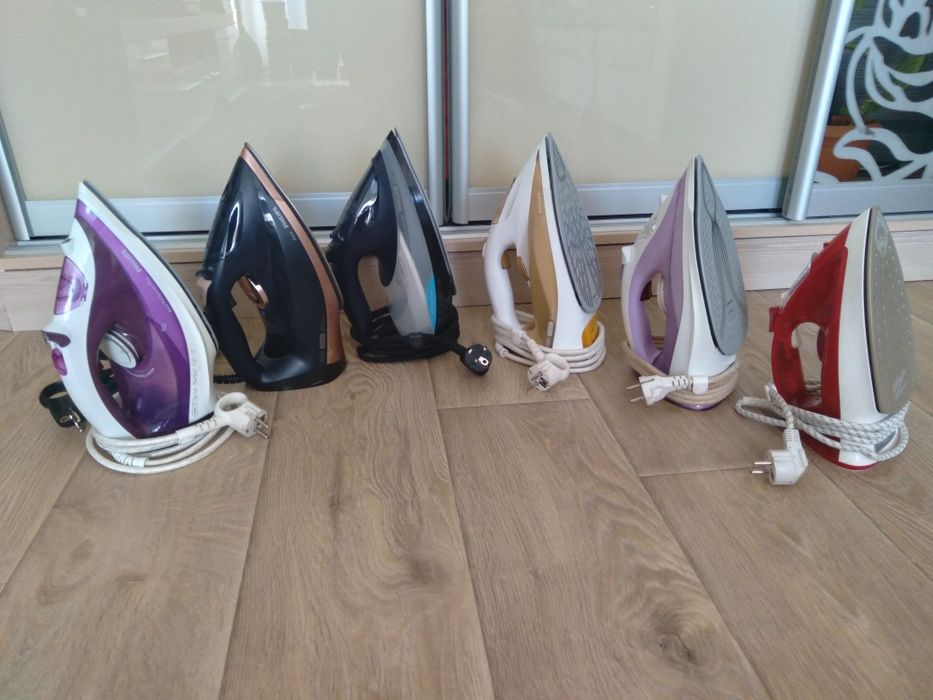 Фірмові праски Philips Azur 3200W.