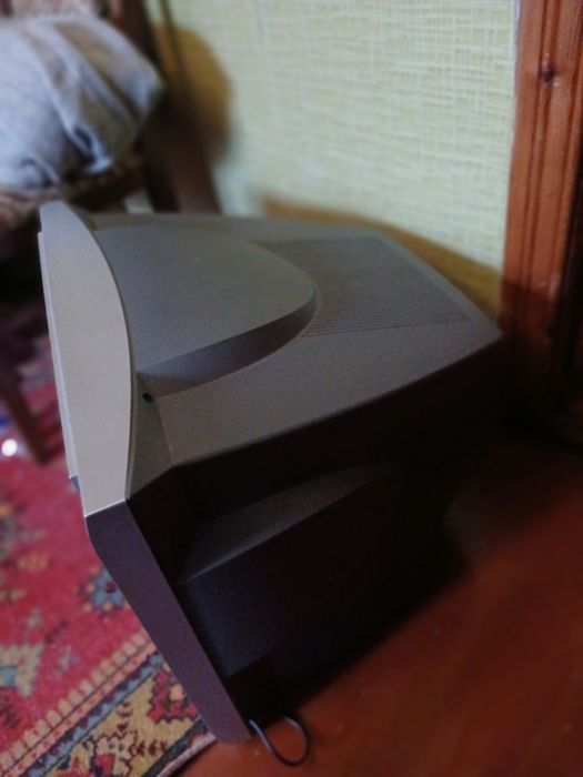 Телевізор Saturn