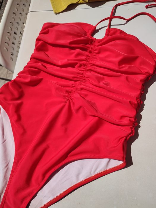 Fato de banho vermelho
