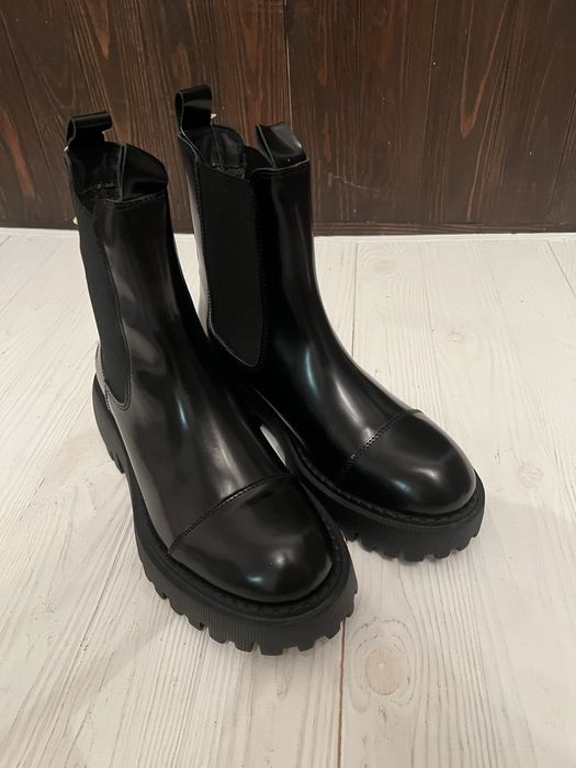 Черевики жіночі челсі Apple 41,