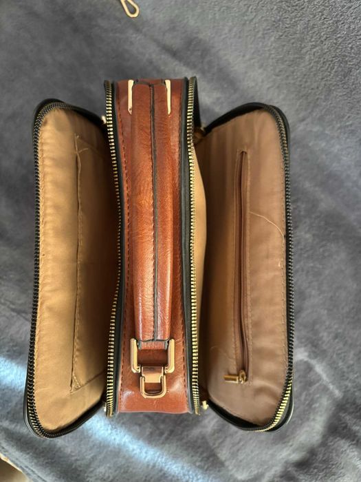 Damska torebka-kuferek