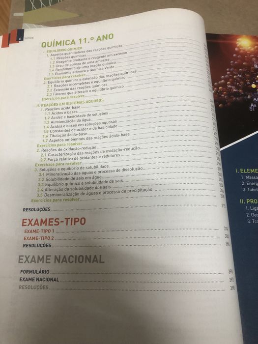 Livro perparar para o exame de fisica e quimica 11 ano