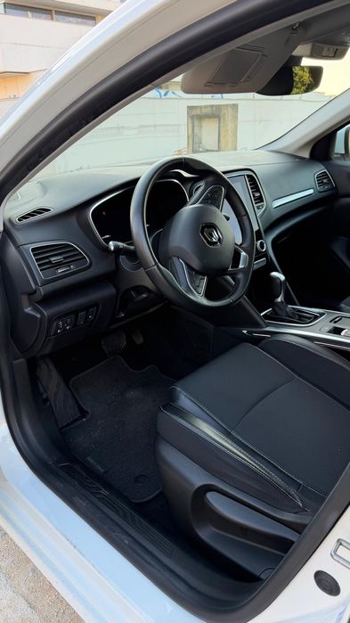 Renault Mégane Sport Tourer Hybrid Plug-in