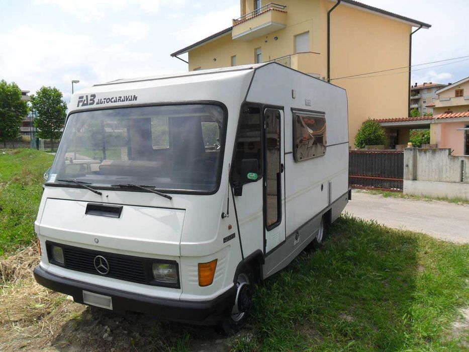 Autocaravana Mercedes-Benz (Sem Documentos)