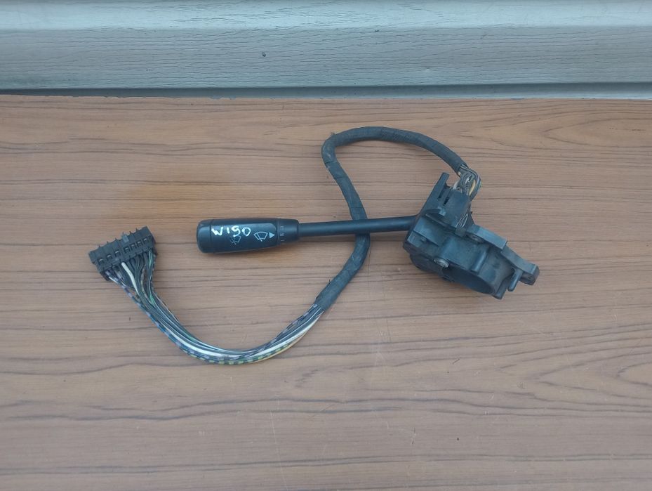 Підрульовий перемикач Mercedes Benz W190/202/210/Vito 638