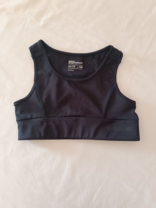 Top Preto Desportivo. Menina 7 a 8 Anos. Novo