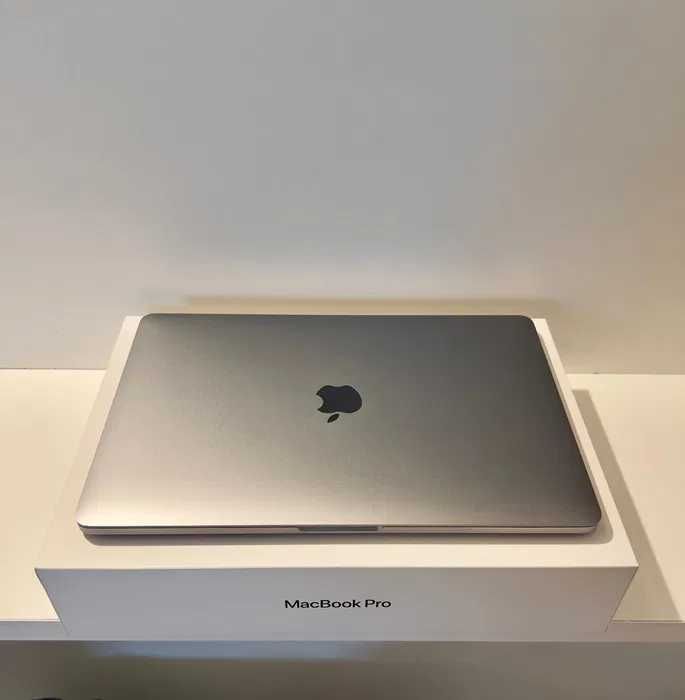 Macbook Pro 13" Touch Bar + Touch ID 256Gb SSD Como NOVO Fatura