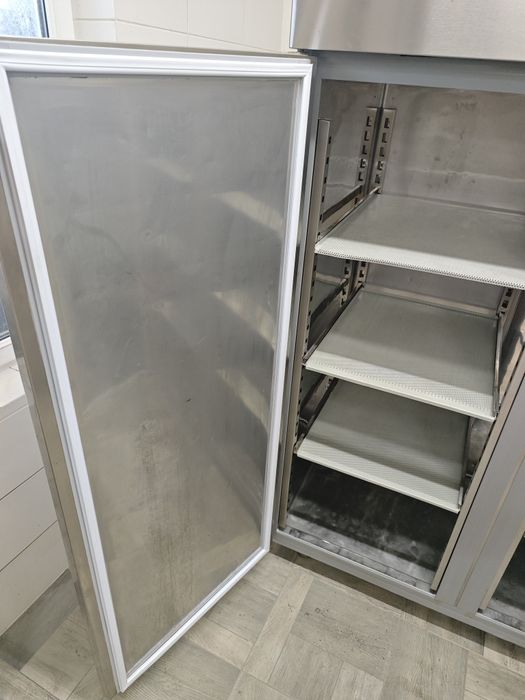 Холодильна шафа 1400л Tecnodom Італія