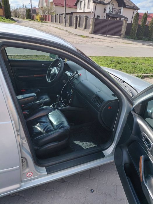 Volkwagen Bora 2000р