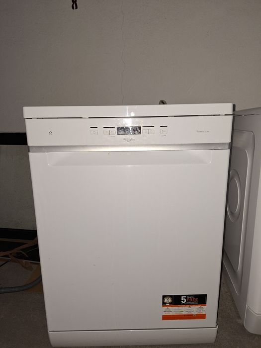 Máquina de lavar loiça whirlpool