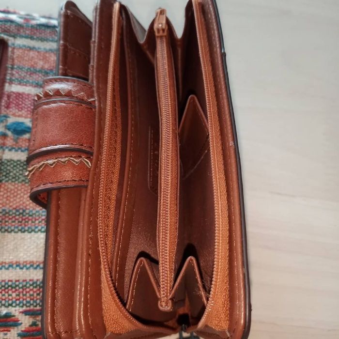 Carteira castanha Mundi