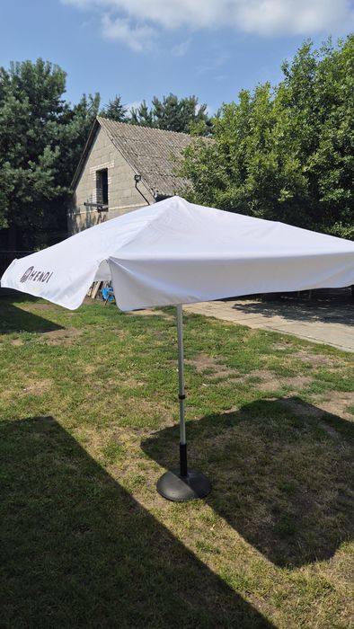 Parasol ogrodowy