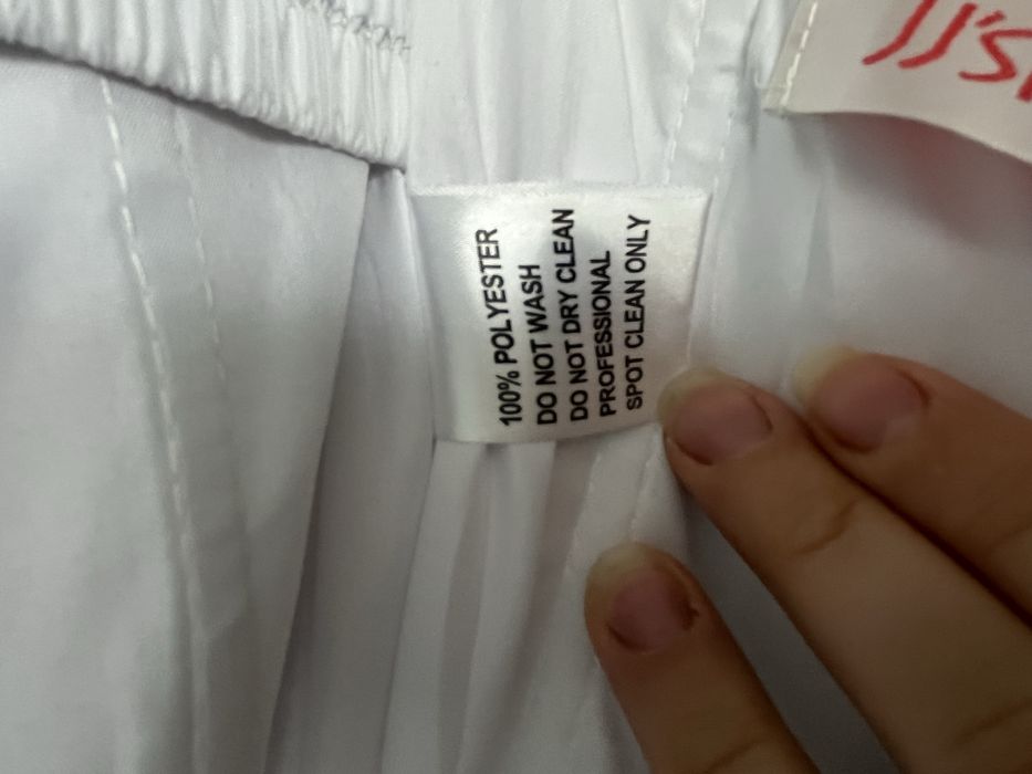 Suknia ślubna z trenem