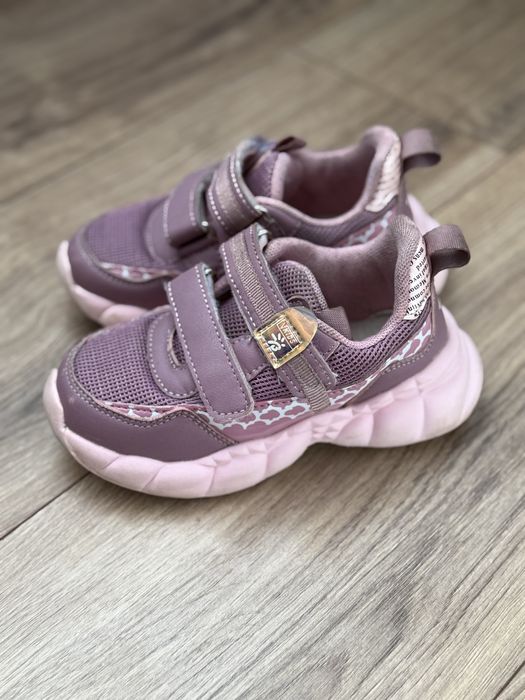 Кросівки для дівчинки