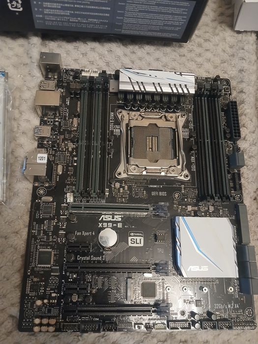 Материнська плата Asus X99-E LGA 2011-v3