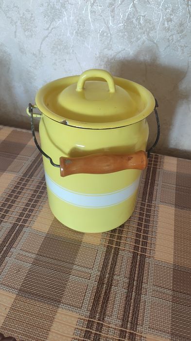 Продам эмалированный бидончик. 3л
