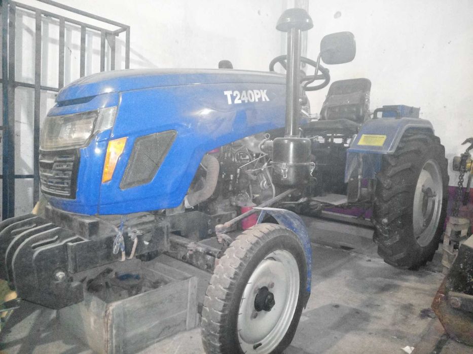 Міні-трактор T240PK