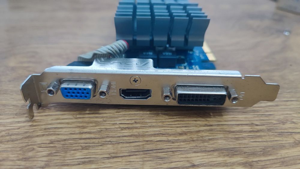 Gráfica Asus GT610