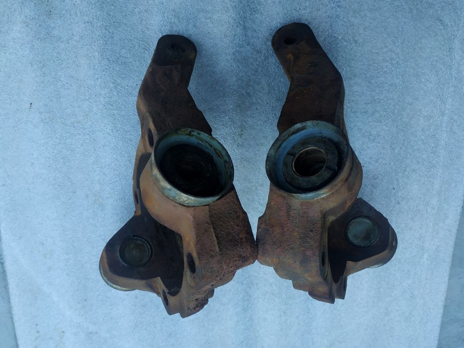 Ящик для інстр. ЛуАЗ, кулаки