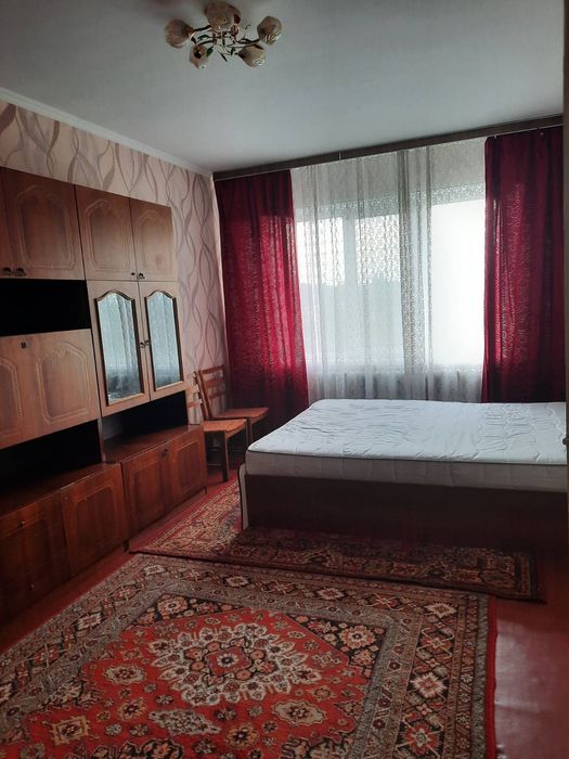 Продаж 4х кімнатної квартири.