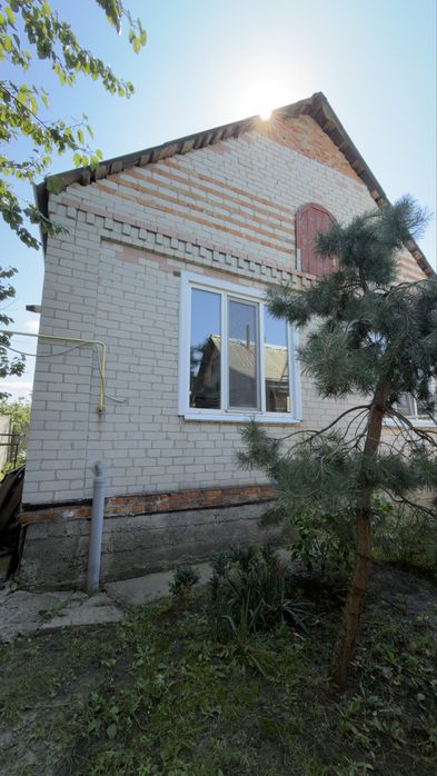 Продам затишний будинок
