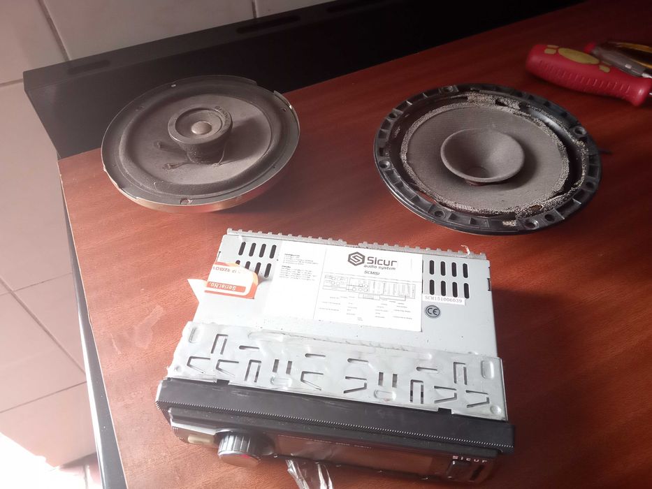 Rádio USB automóvel