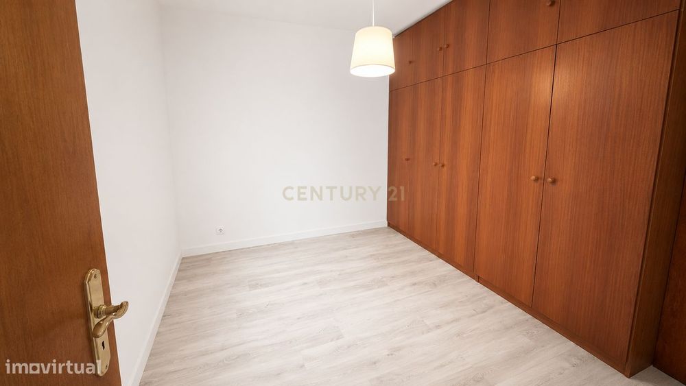 T1+1 com 86,98 m² a 220 m do Metro do Lumiar