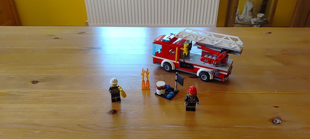 Lego City Wóz Strażacki, Lego 60107