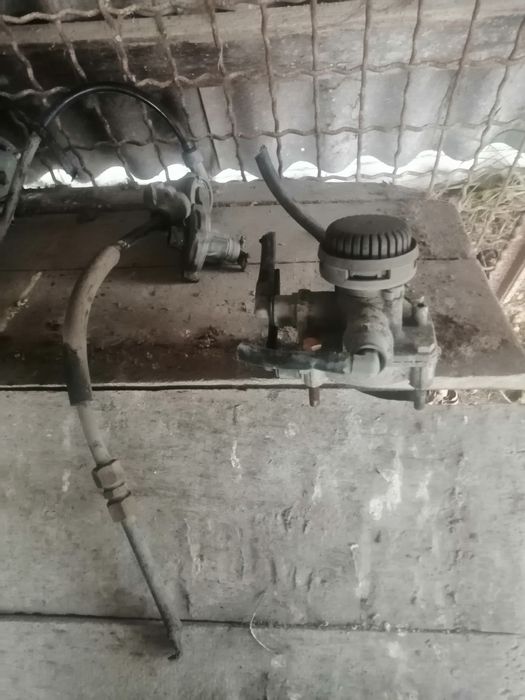 Запчастина рено магнум