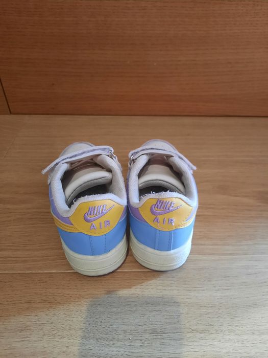 Buty   -  nike          .