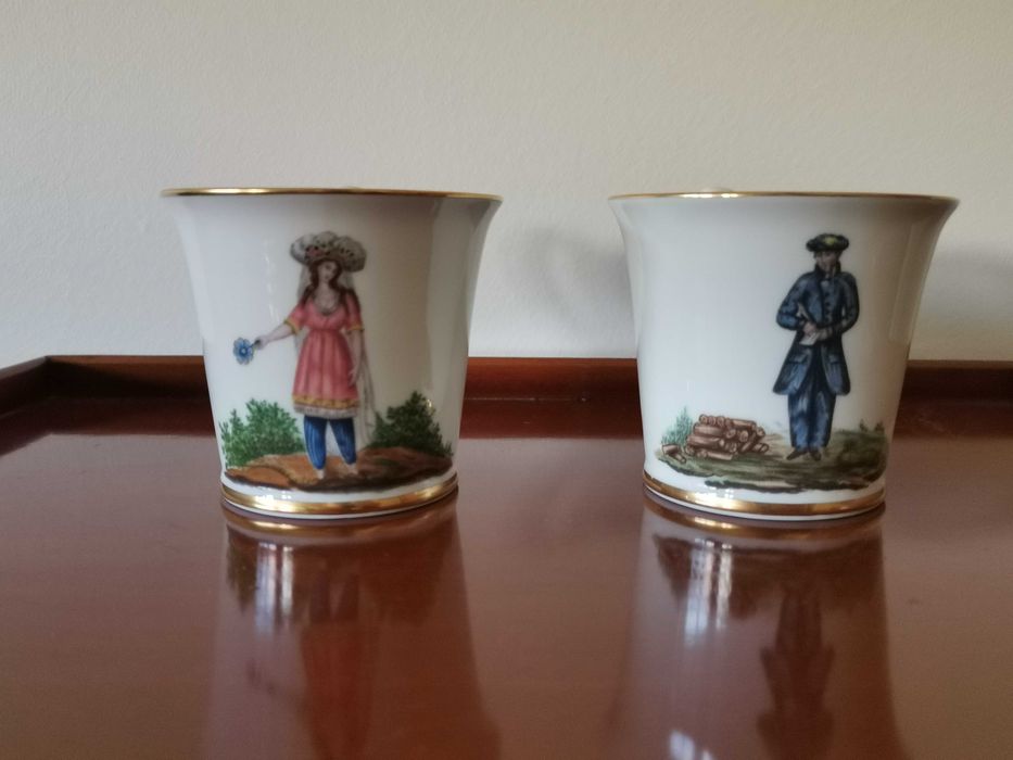 Par de Canecas nº 1408/2500 da Vista Alegre