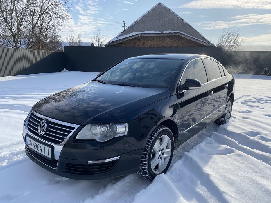 Продам Passat B6 2006 рік 2.0 бензин. На Автоматі. В рідні фарбі.