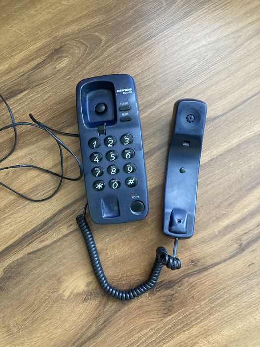 Aparat telefoniczny przewodowy