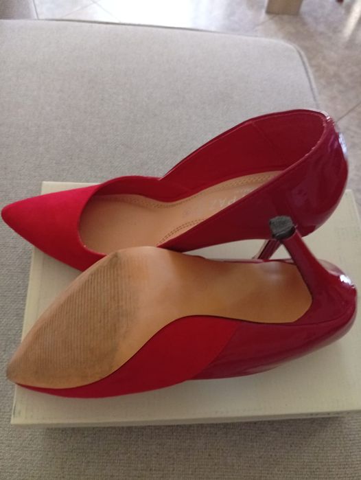 Sapatos de salto vermelho 38