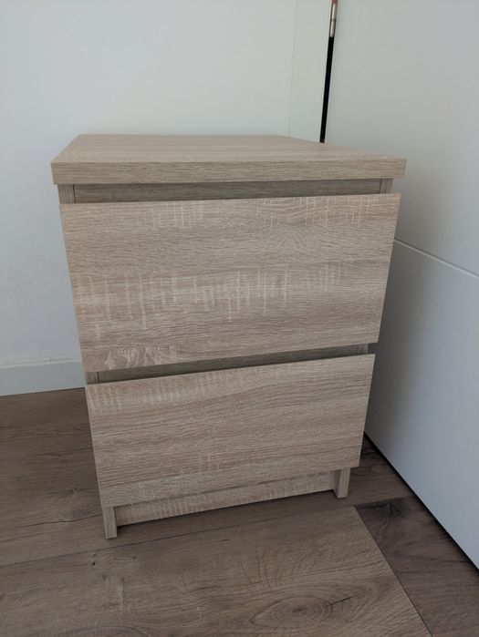 Móveis para o quarto (armário+cómoda+mesas de cabeceira)