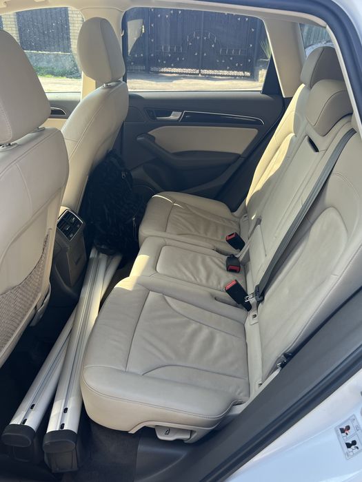 Продам Audi Q5 3.0 TDI