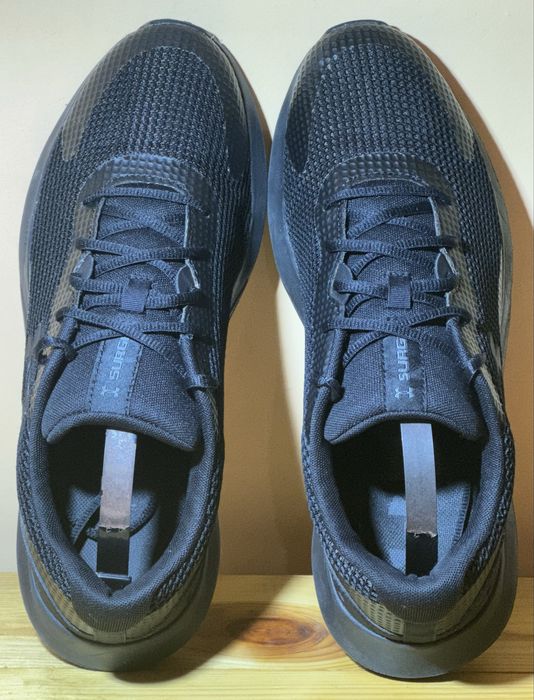 Оригінальні кросівки Under Armour. Розмір 46(30 см)