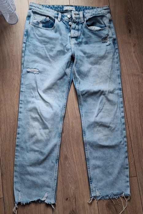 Spodnie S jeans modne