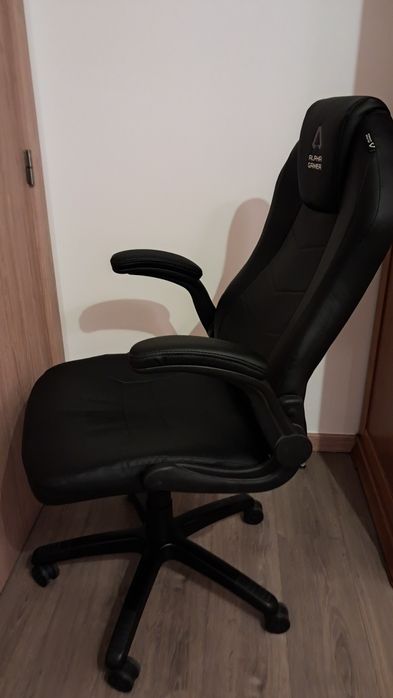 Cadeira Gaming Alpha Gamer Cyra