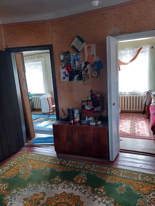 Продаж житлового будинку