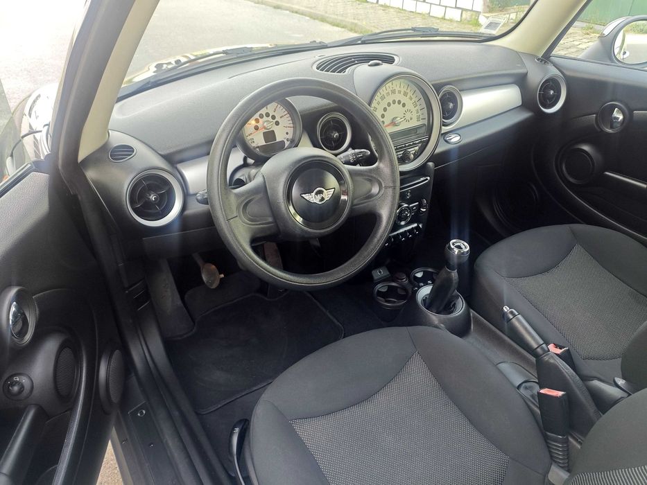 Mini Cooper 1.6 Diesel - 180.000 km - 2013