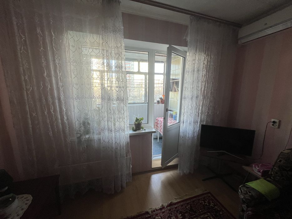 Сдаётся 1к кв Киеве 1500 грн