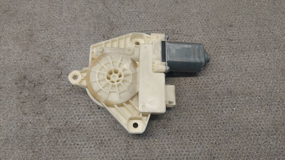 Motor vidro frente esquerdo MERCEDES-BENZ Classe C (W205)