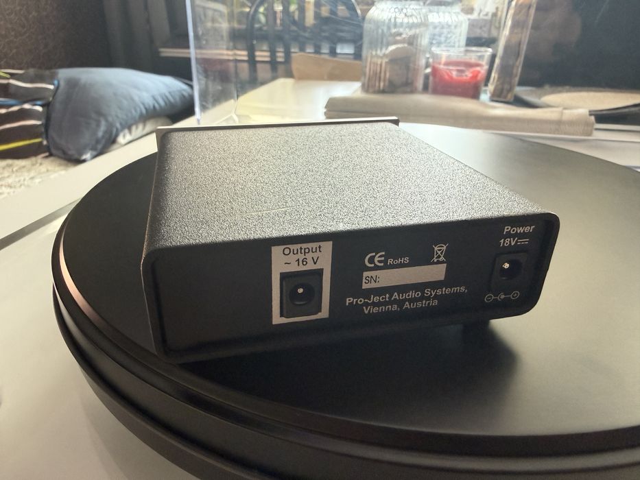 Gramofon Pro-Ject 2-Xperience Acryl w komplecie z Pro-Ject Speed Box 2