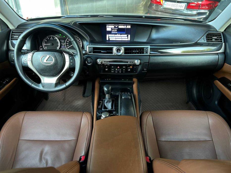 Lexus GS Офіціал 2013