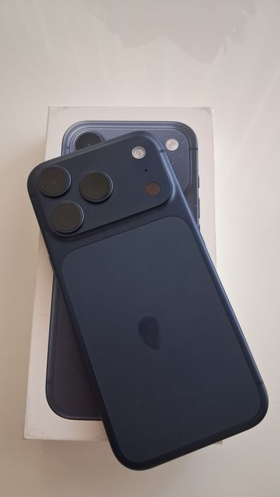 Sprzedam iPhone 17 pro