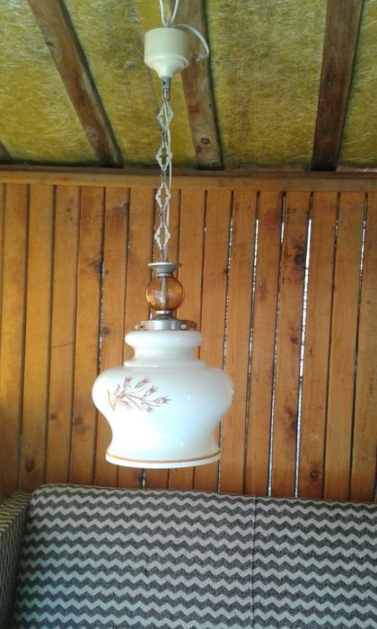 Светильник с плафоном.