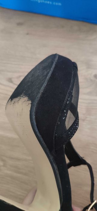 Sapatos de salto alto pretos da Salvatore giulianno, como novos